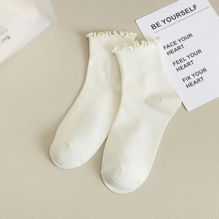 Womens Solid Color Ruffle Ankle Socks: Cream