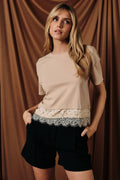 CROPPED BOXY TEE W CONTRAST POLKA DOT SATIN & LACE HEM
