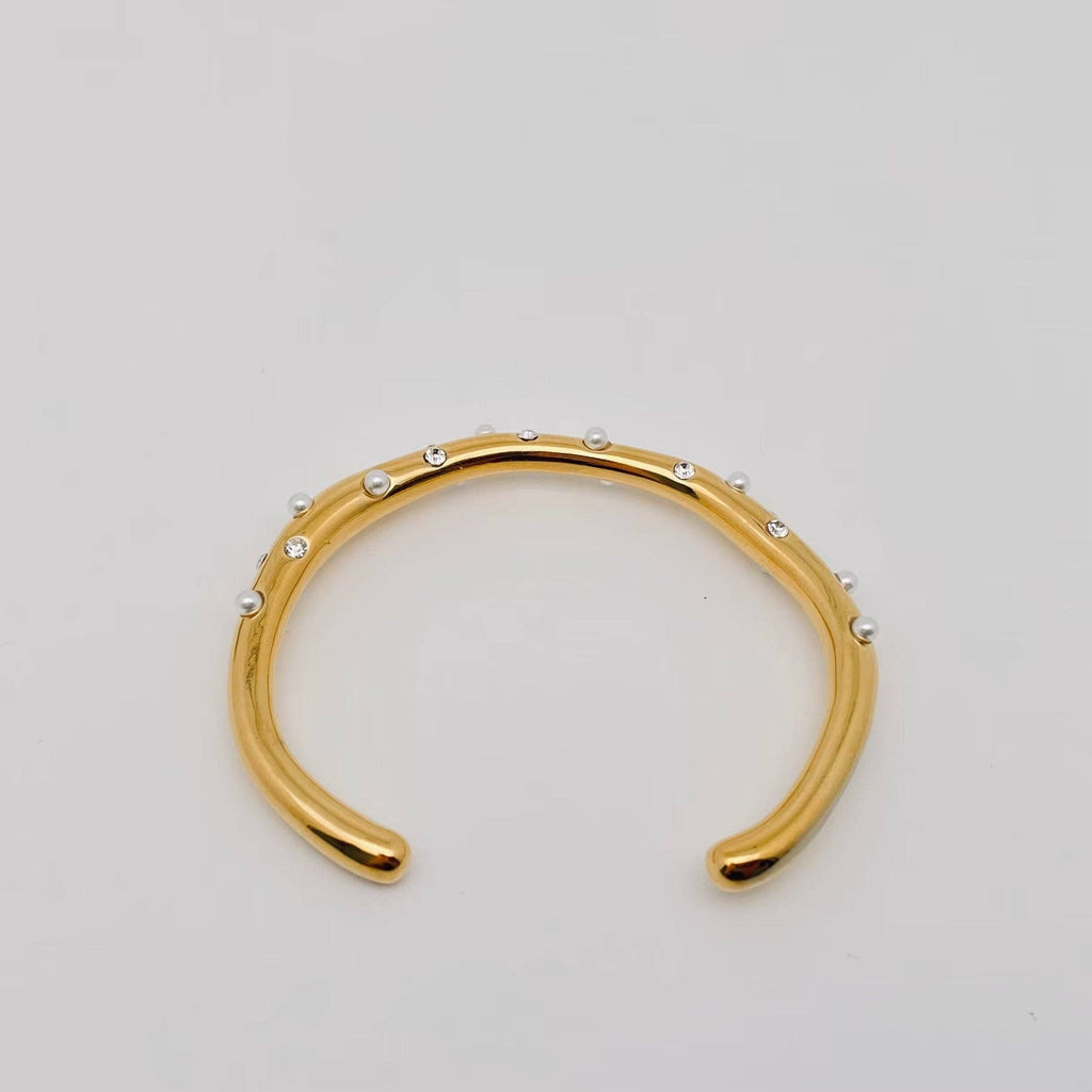 Zircon Pearl Bangle