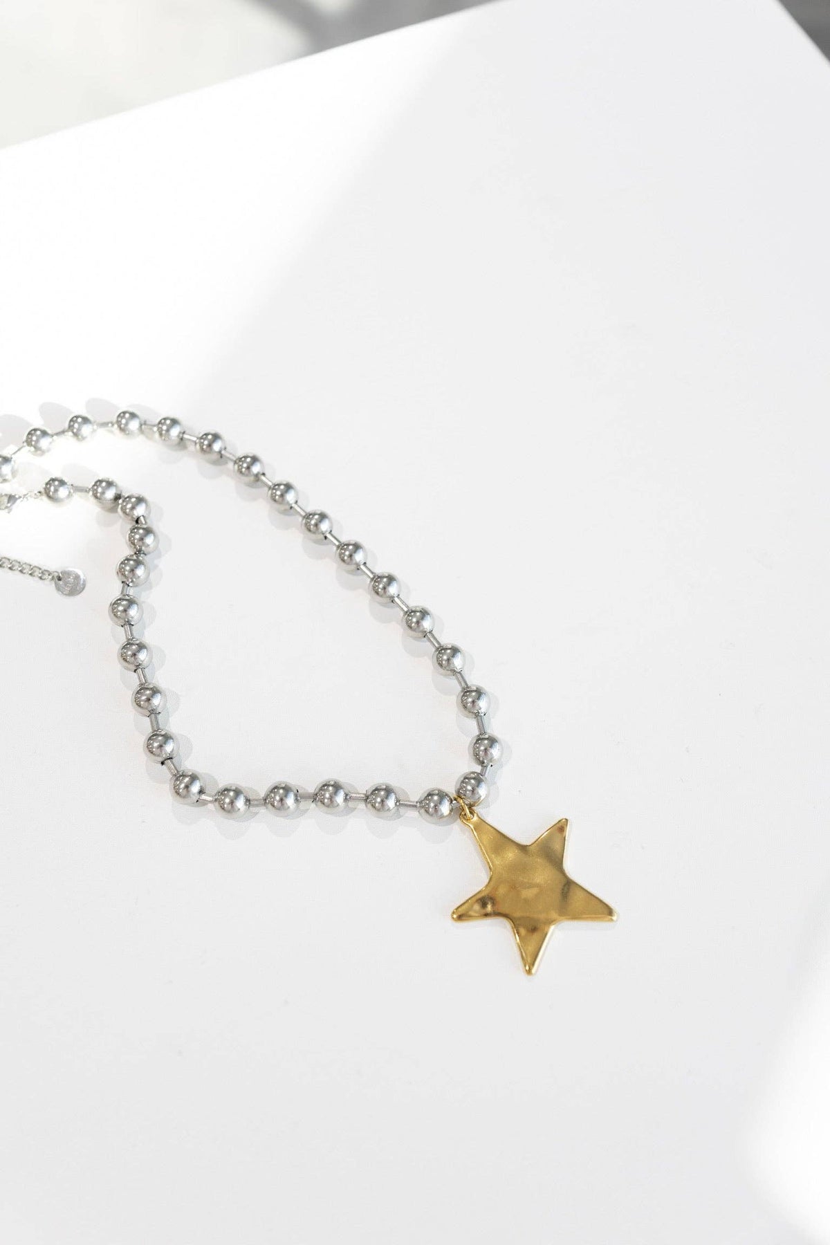 Barb & Star Necklace Silver With Gold Star