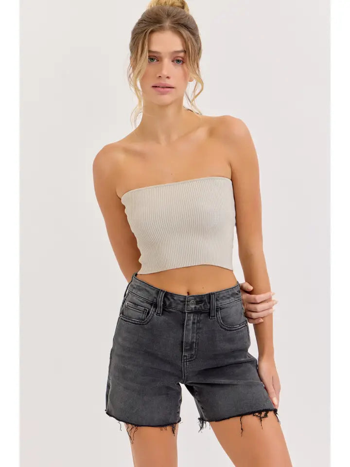 Mid rise Midi Shorts with Slide Slit