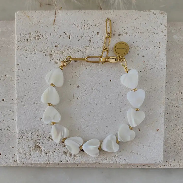 Heart Shaped Pearl Shell Braclet
