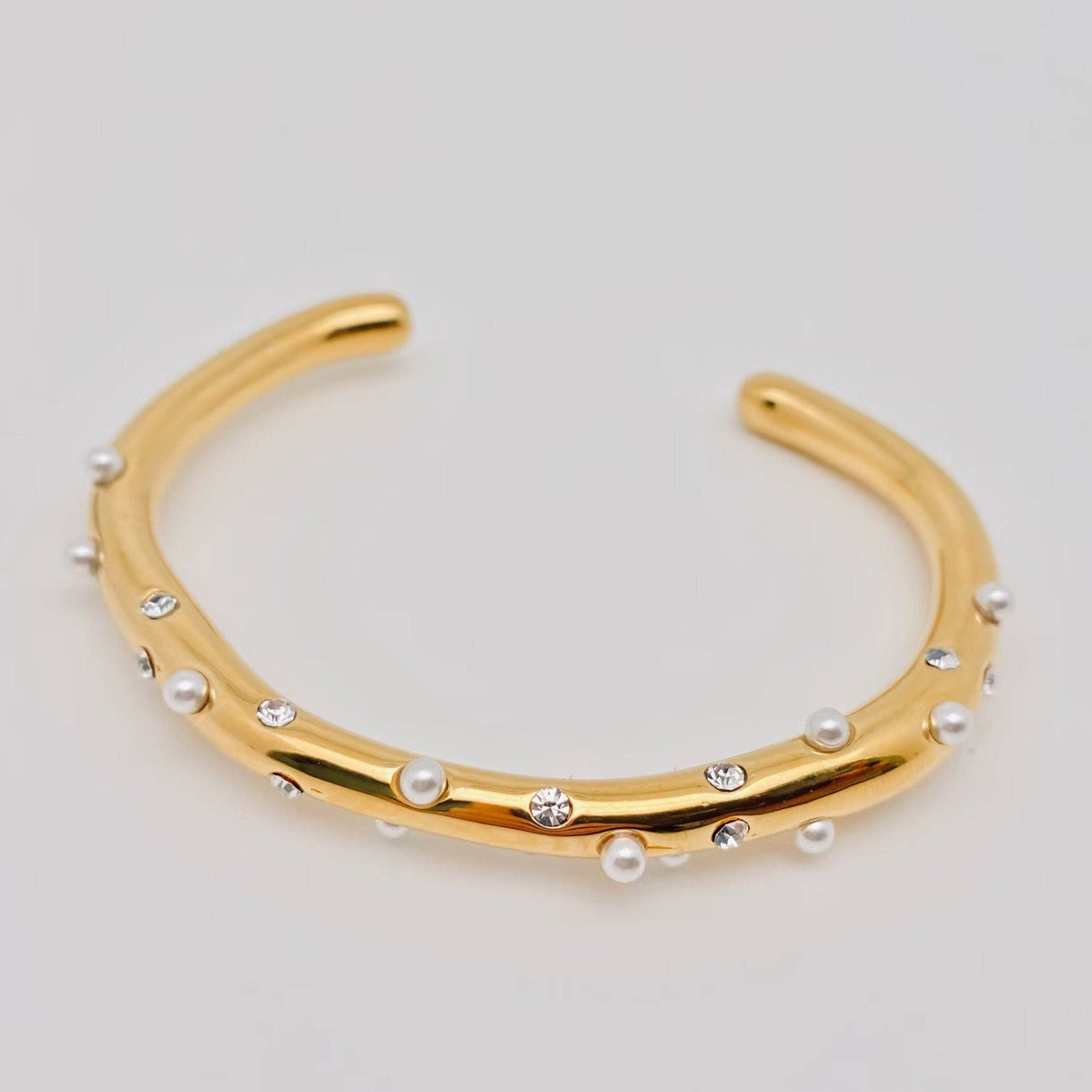 Zircon Pearl Bangle
