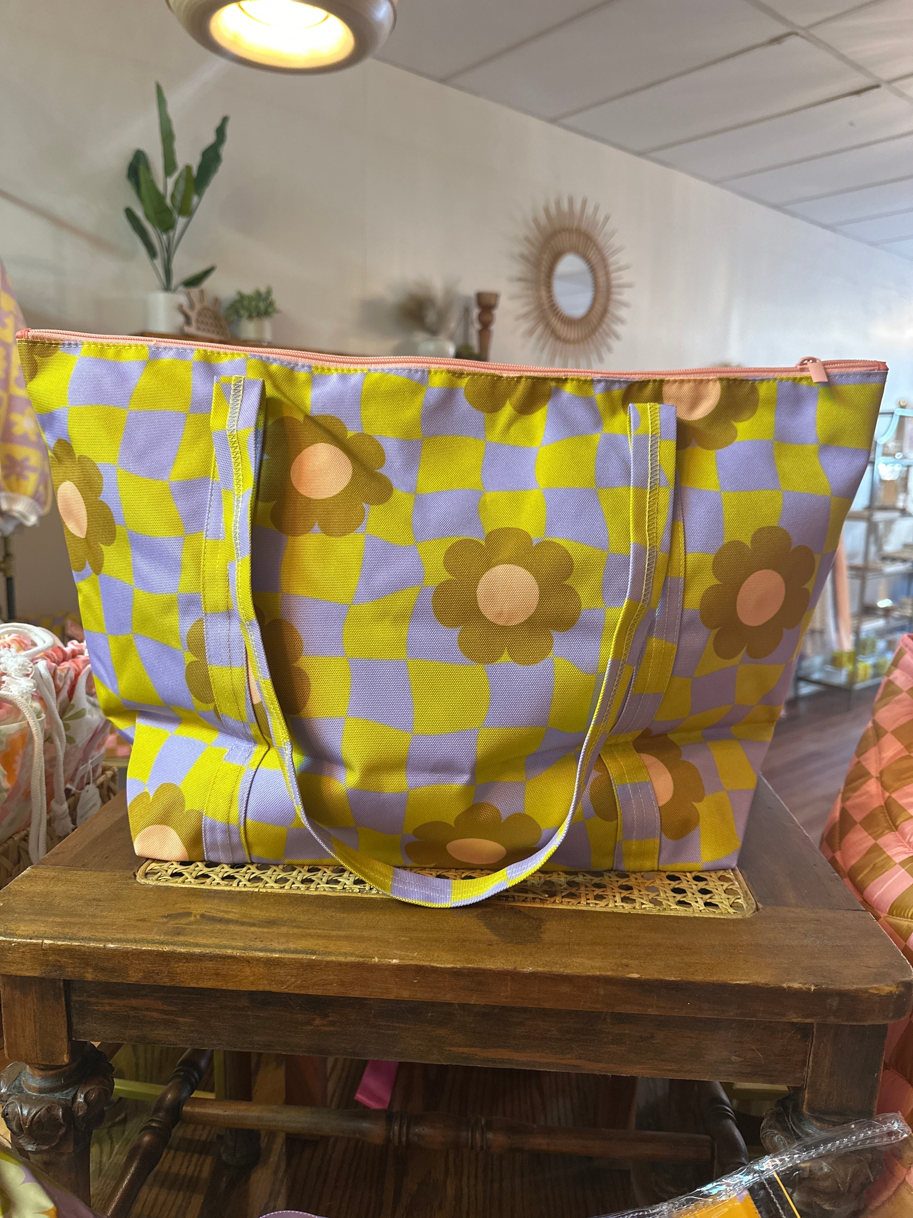 Funky Daisy Weekender