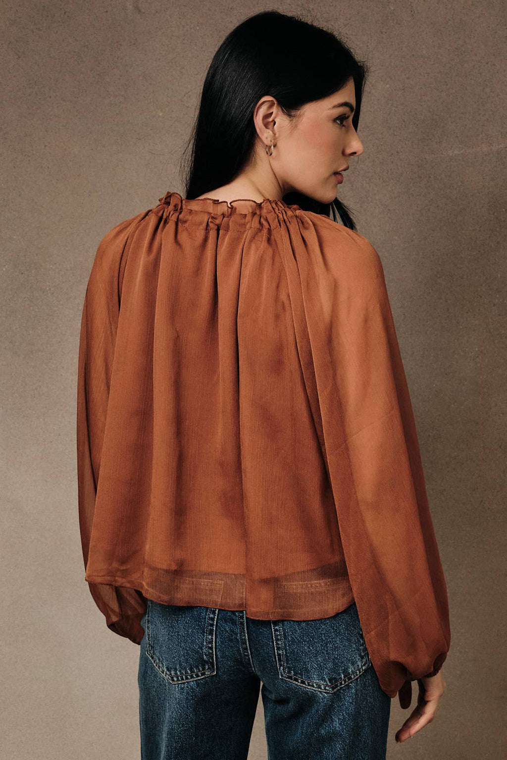 RUFFLED NECK FRONT TIES CAMI LINED BLOUSE