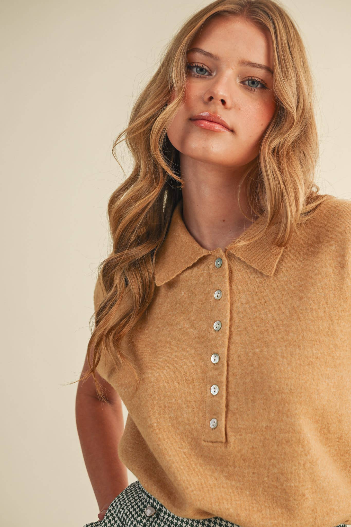CAP SLEEVE COLLARED SWEATER VEST