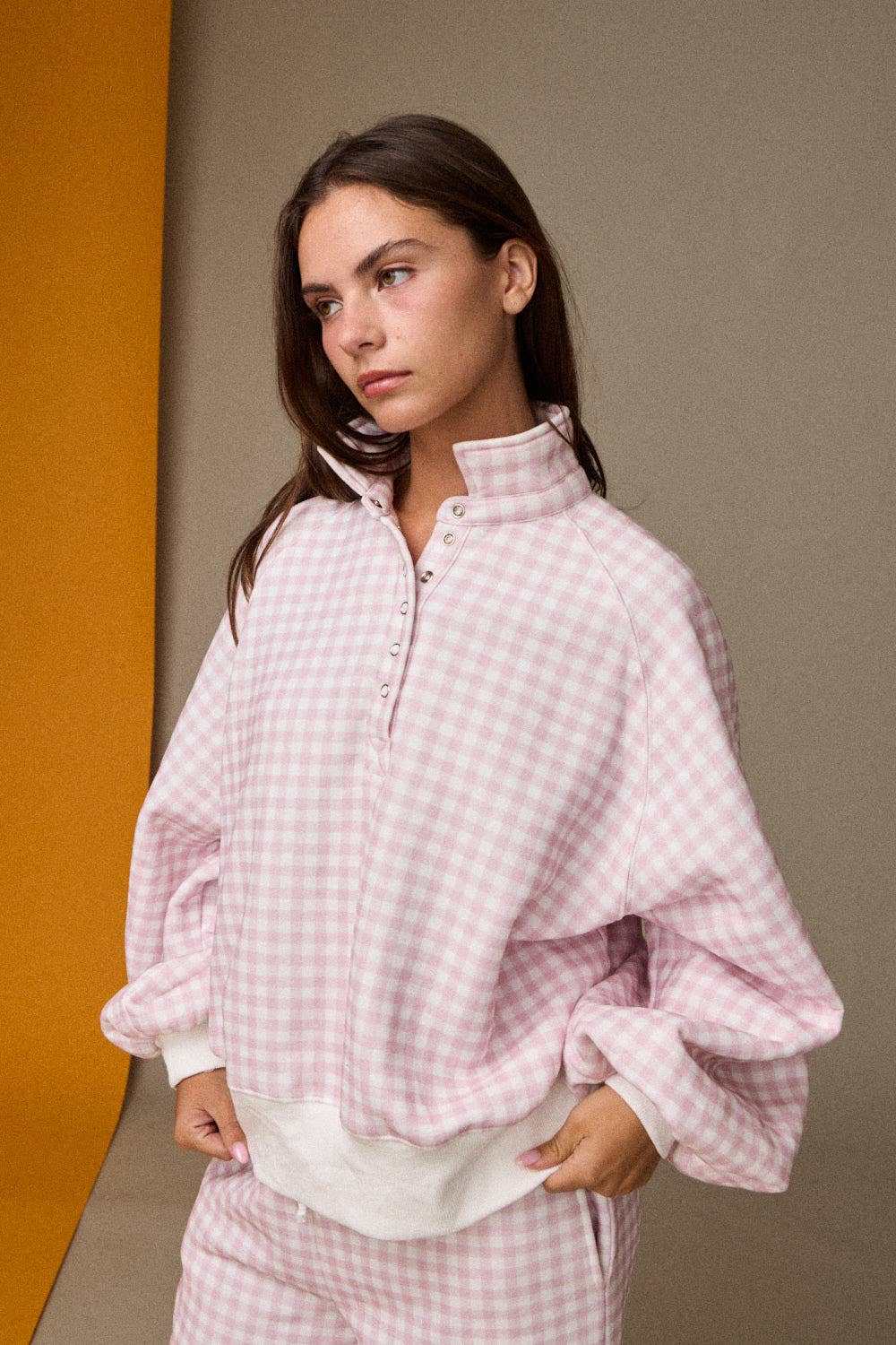 GINGHAM PINK PULLOVER SWEATSHIRT