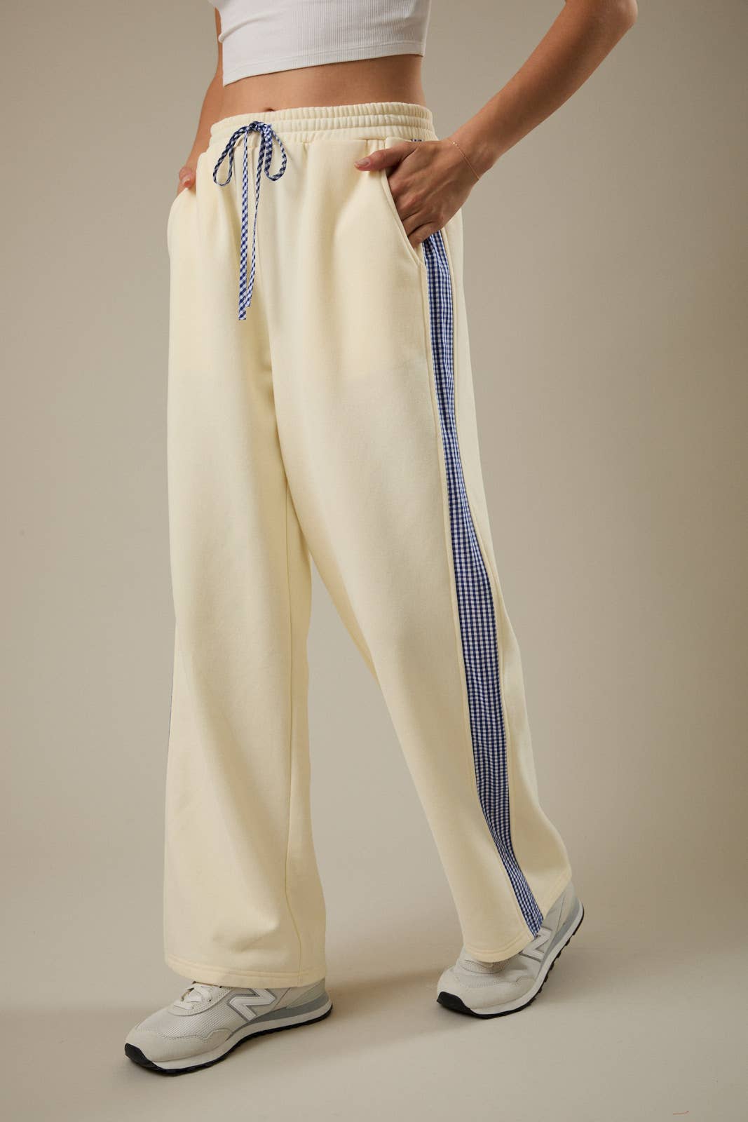SIDE GINGHAM DETAIL SWEATPANTS