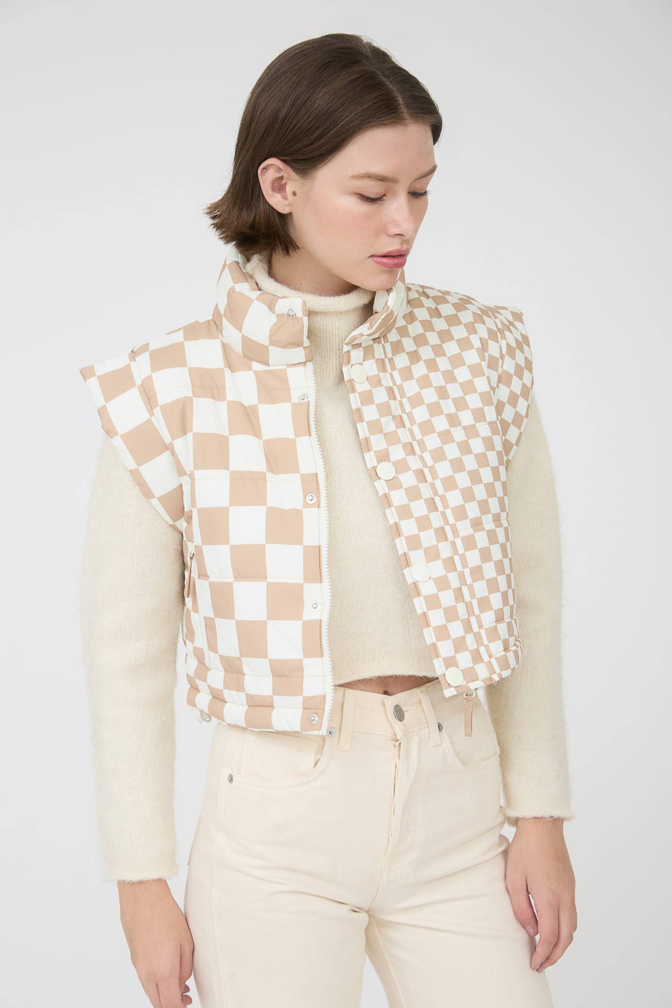 CHECKERED CROPPED PUFFER VEST: KHAKI