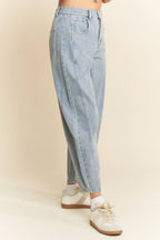 Patch Pocket Wide Leg Barrel Jeans