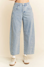 Patch Pocket Wide Leg Barrel Jeans