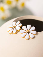 Bree 18K Non-Tarnish Daisy Stud: Yellow Gold