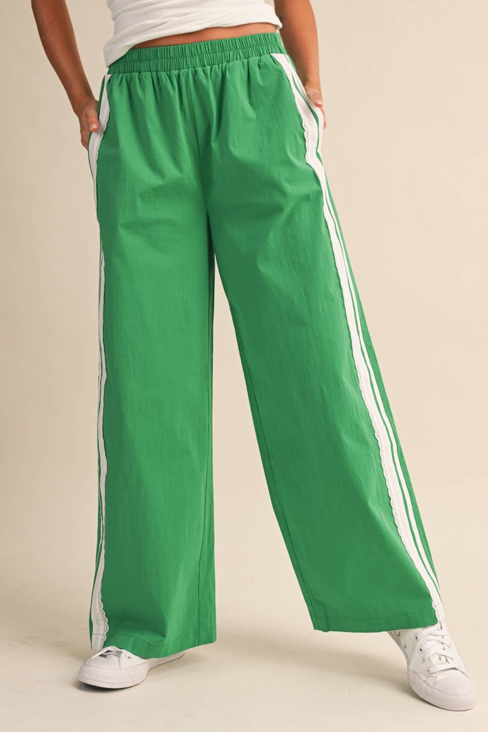 SIDE LACE KELLY GREEN PANTS