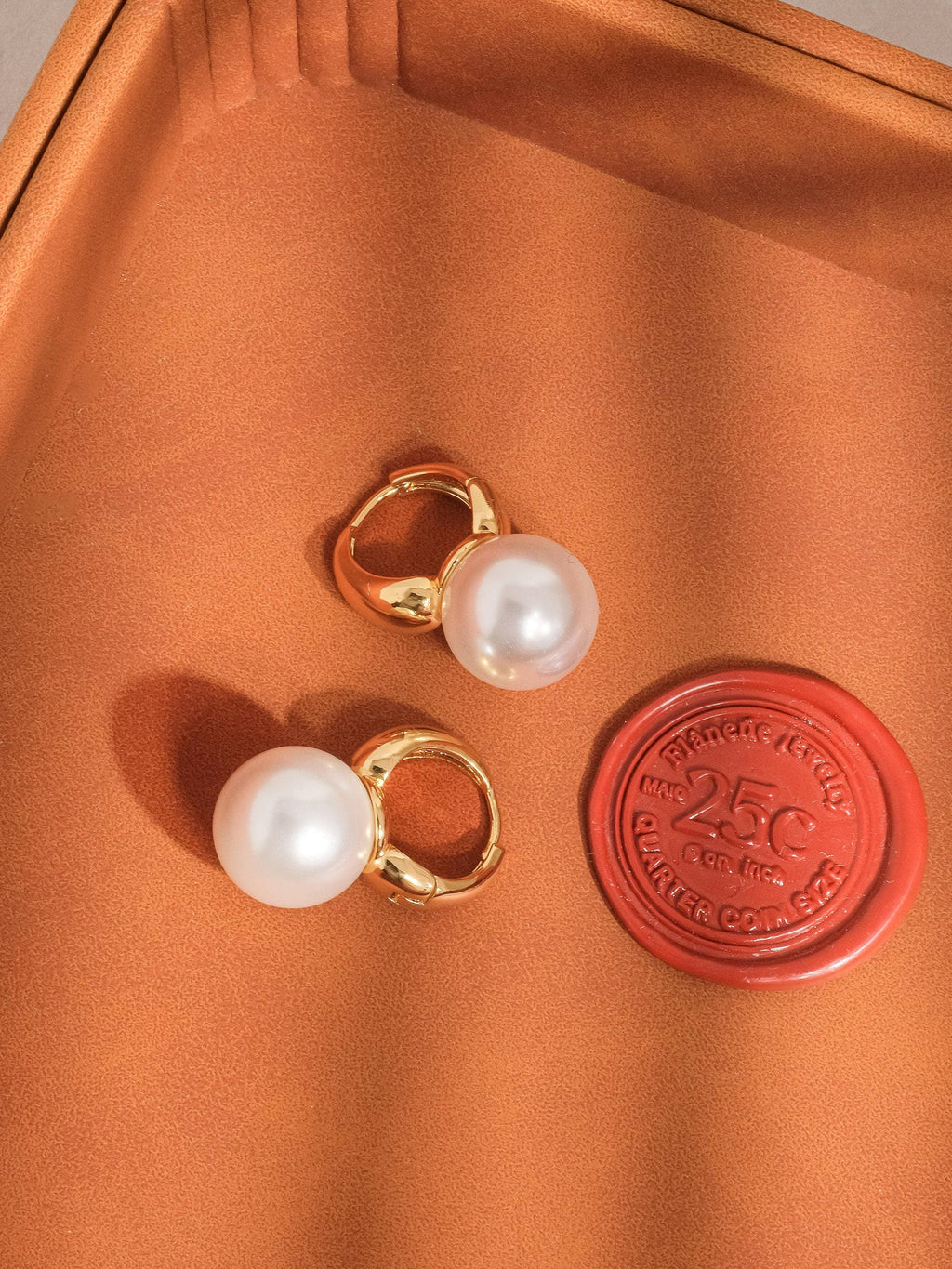 Reine 18K Gold Classic Pearl Earring: Yellow Gold