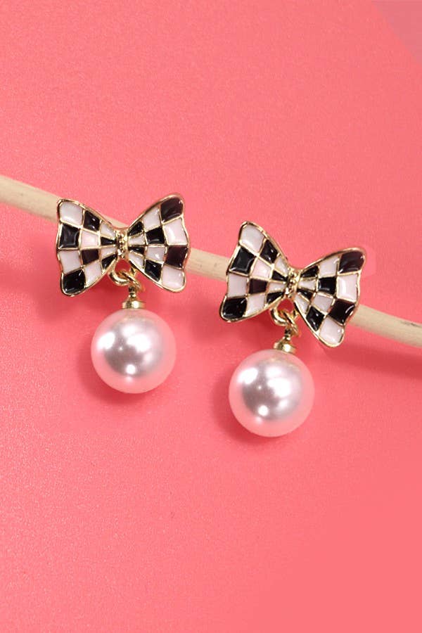 CHECKER PEARL DROP EARRING