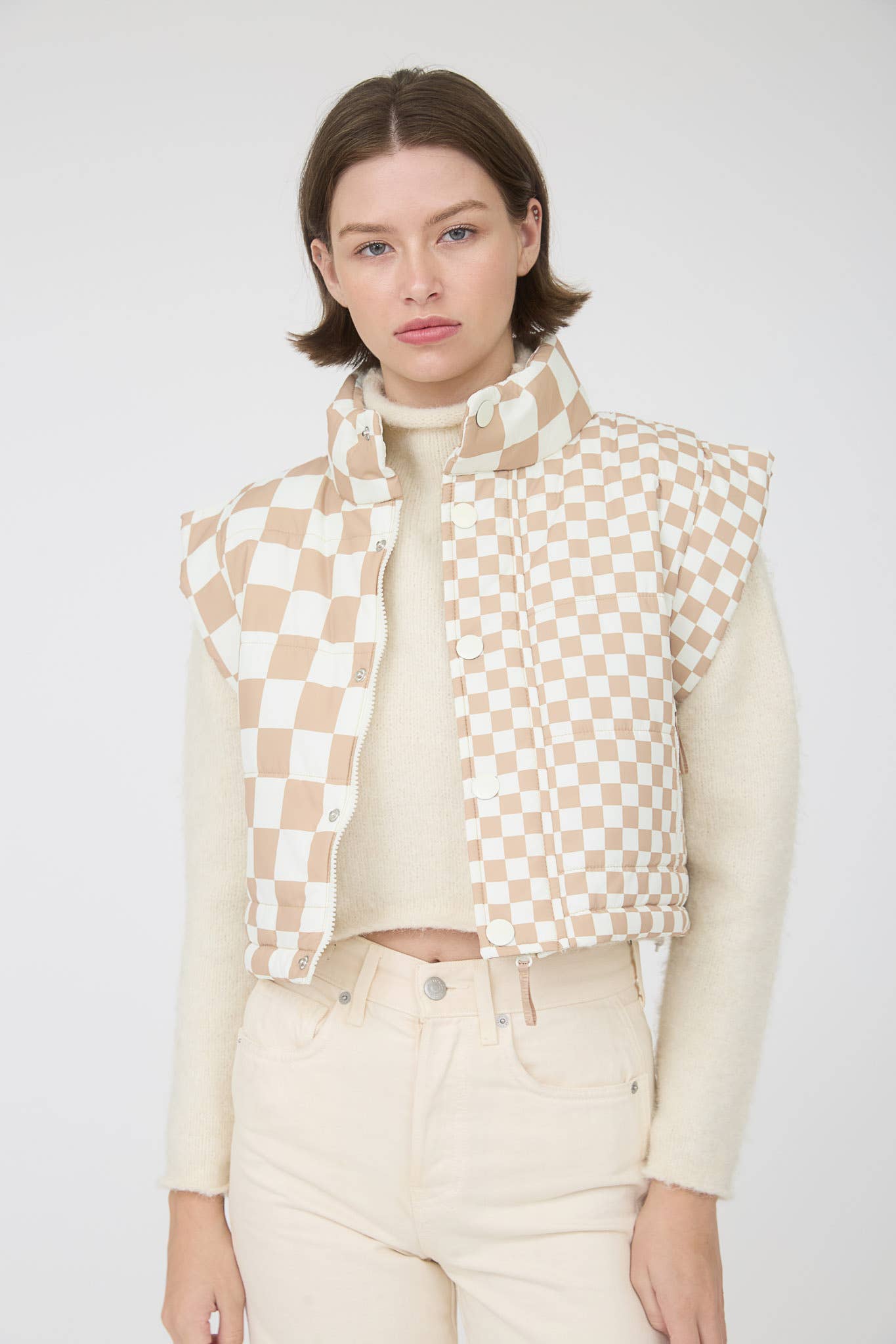 CHECKERED CROPPED PUFFER VEST: KHAKI