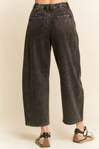 Patch Pocket Wide Leg Barrel Jeans