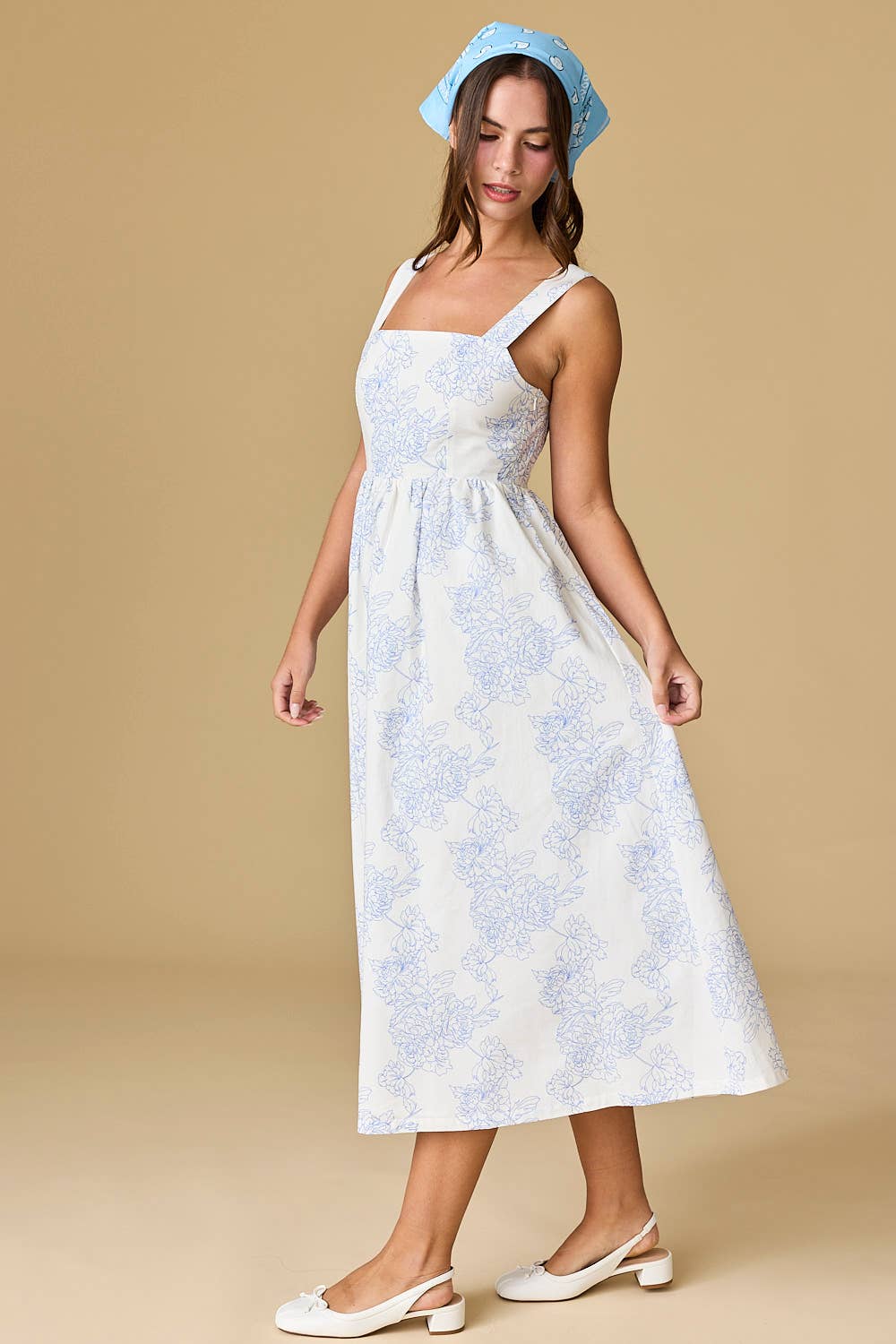 Chloe Sleeveless Midi Dress: Blue