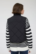 QUILTED PUFFER VEST: MOCHA