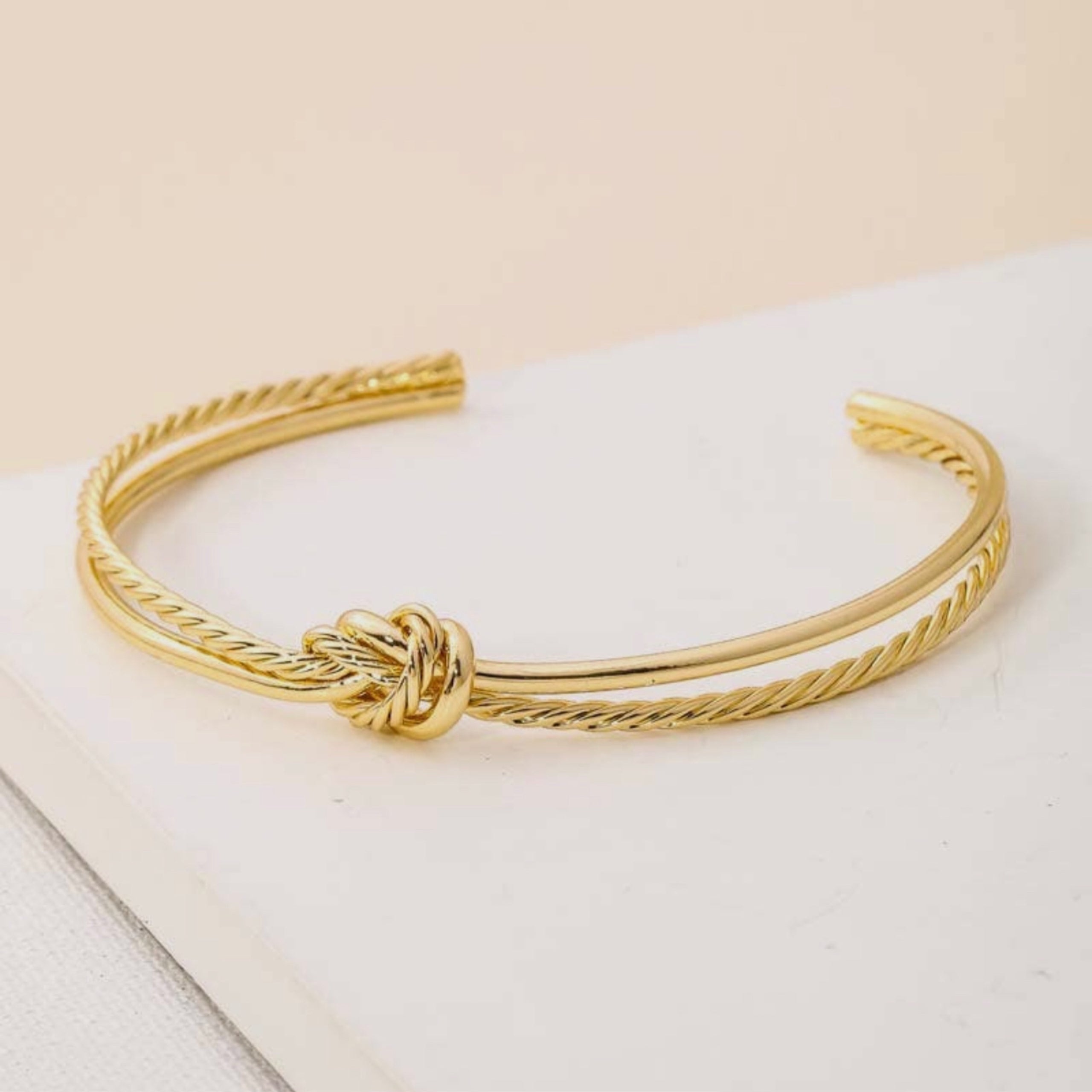 Let’s Tie the Knot Bracelet