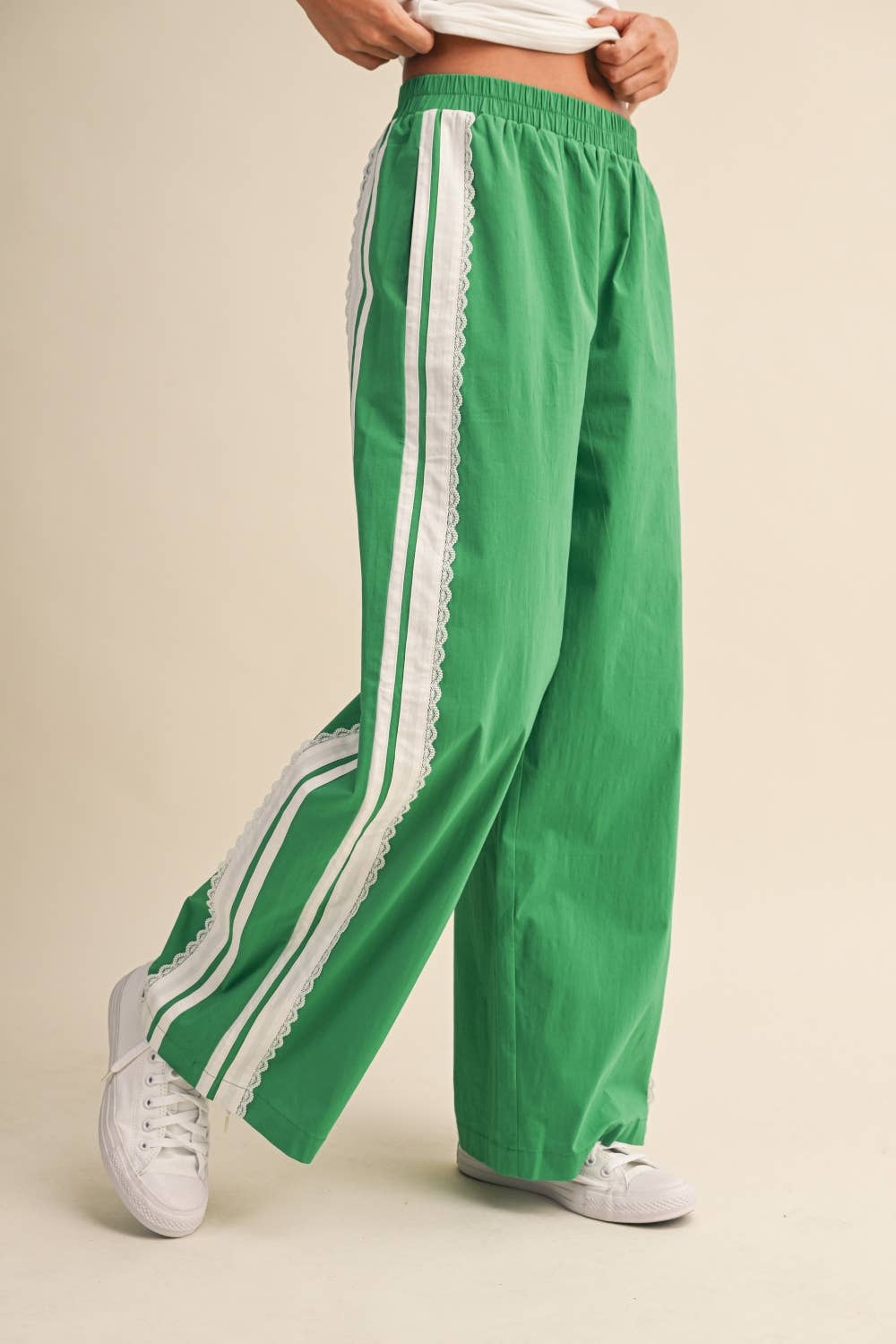 SIDE LACE KELLY GREEN PANTS