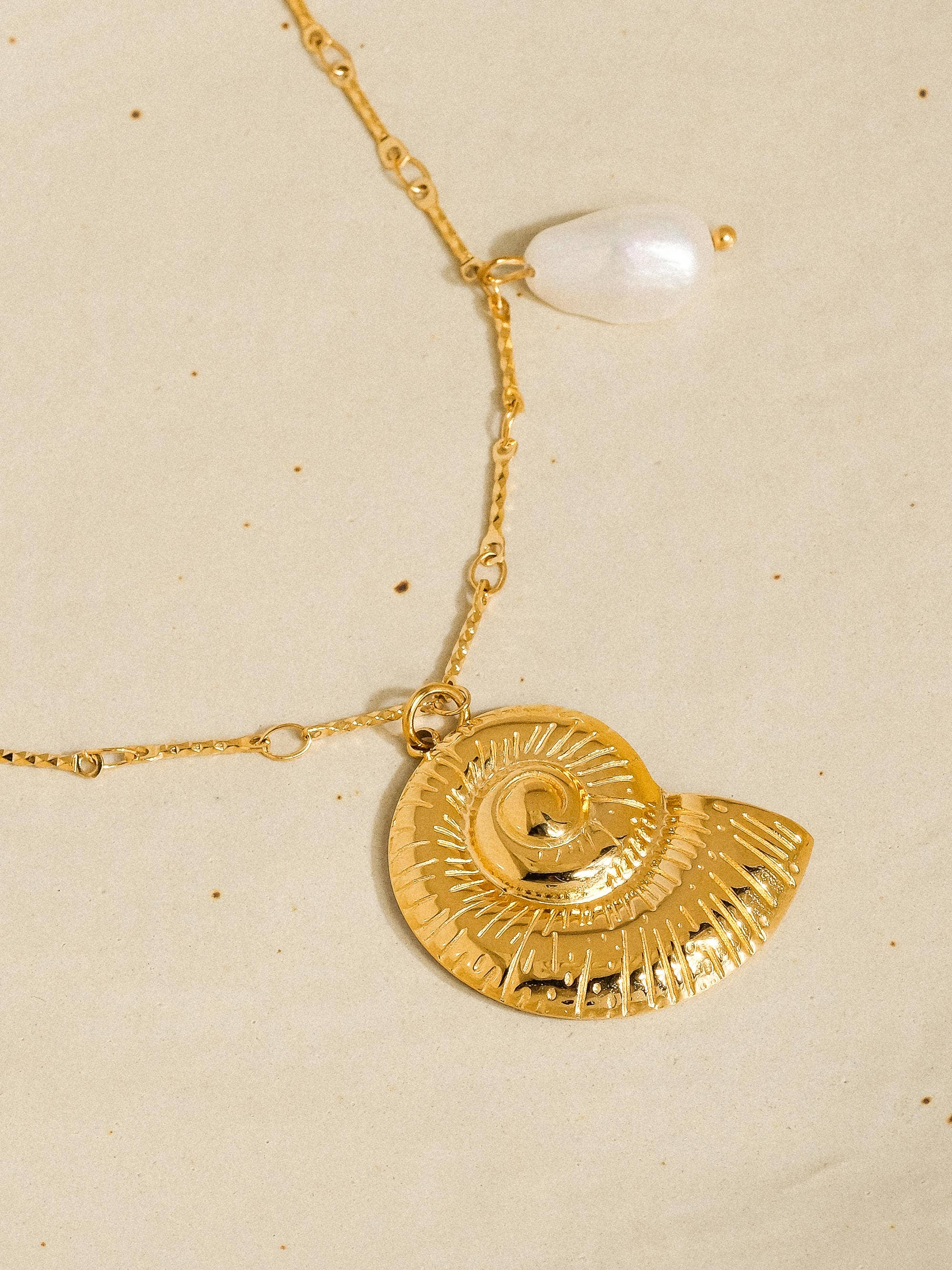Non-Tarnish Shell Pearl Necklace