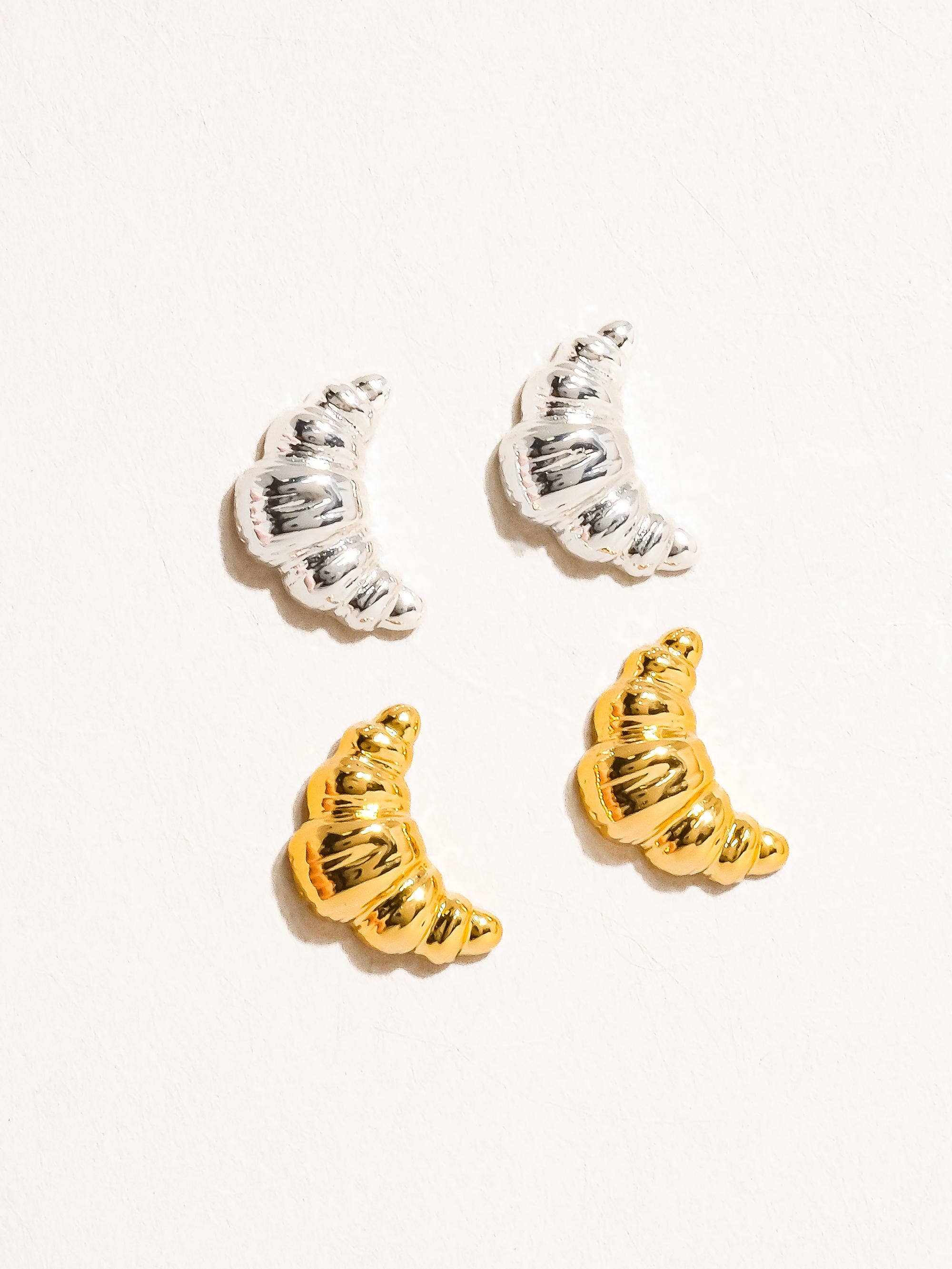 Gaëlle 18K Gold Petite Croissant Stud: Yellow Gold