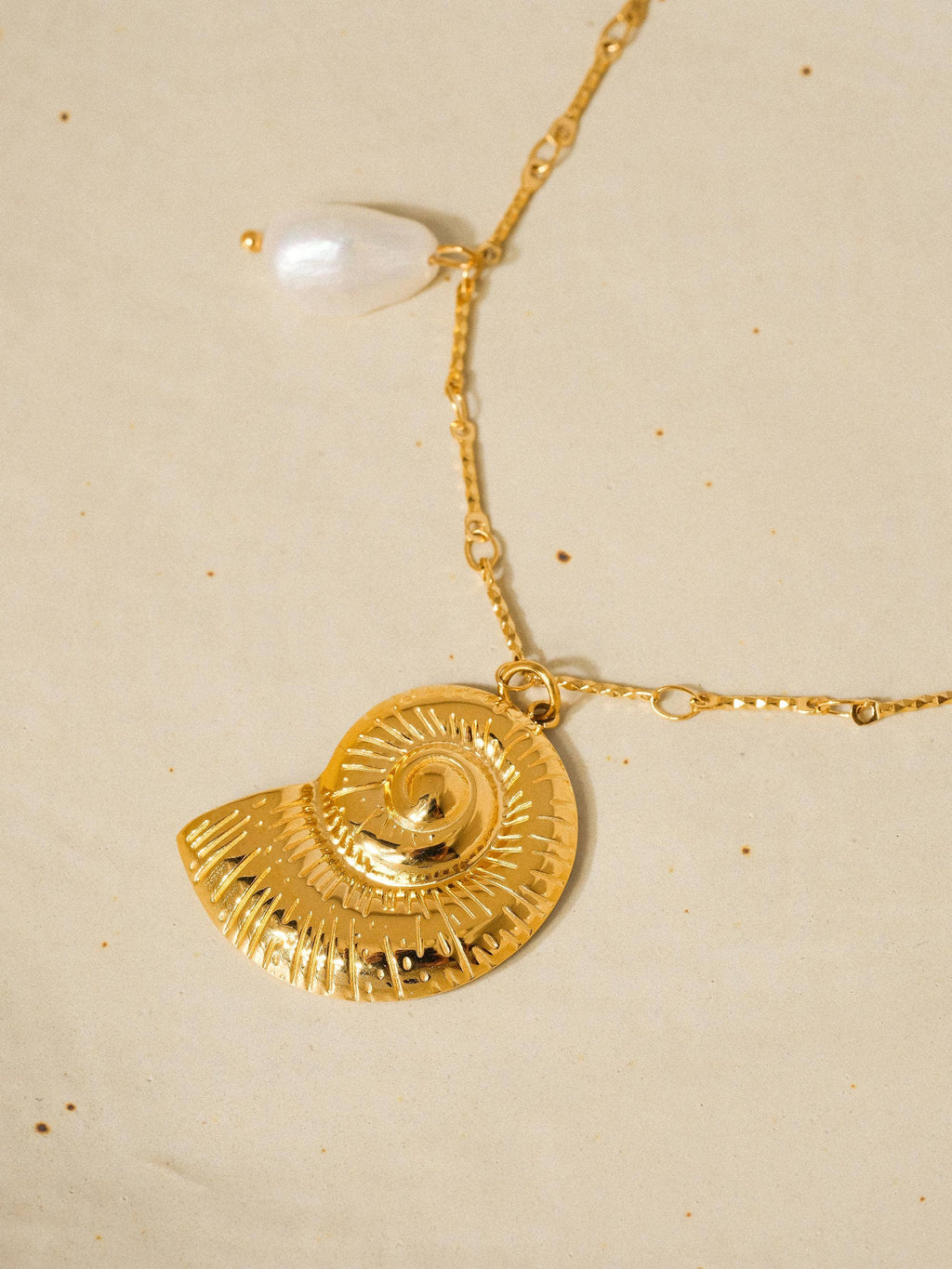 Non-Tarnish Shell Pearl Necklace