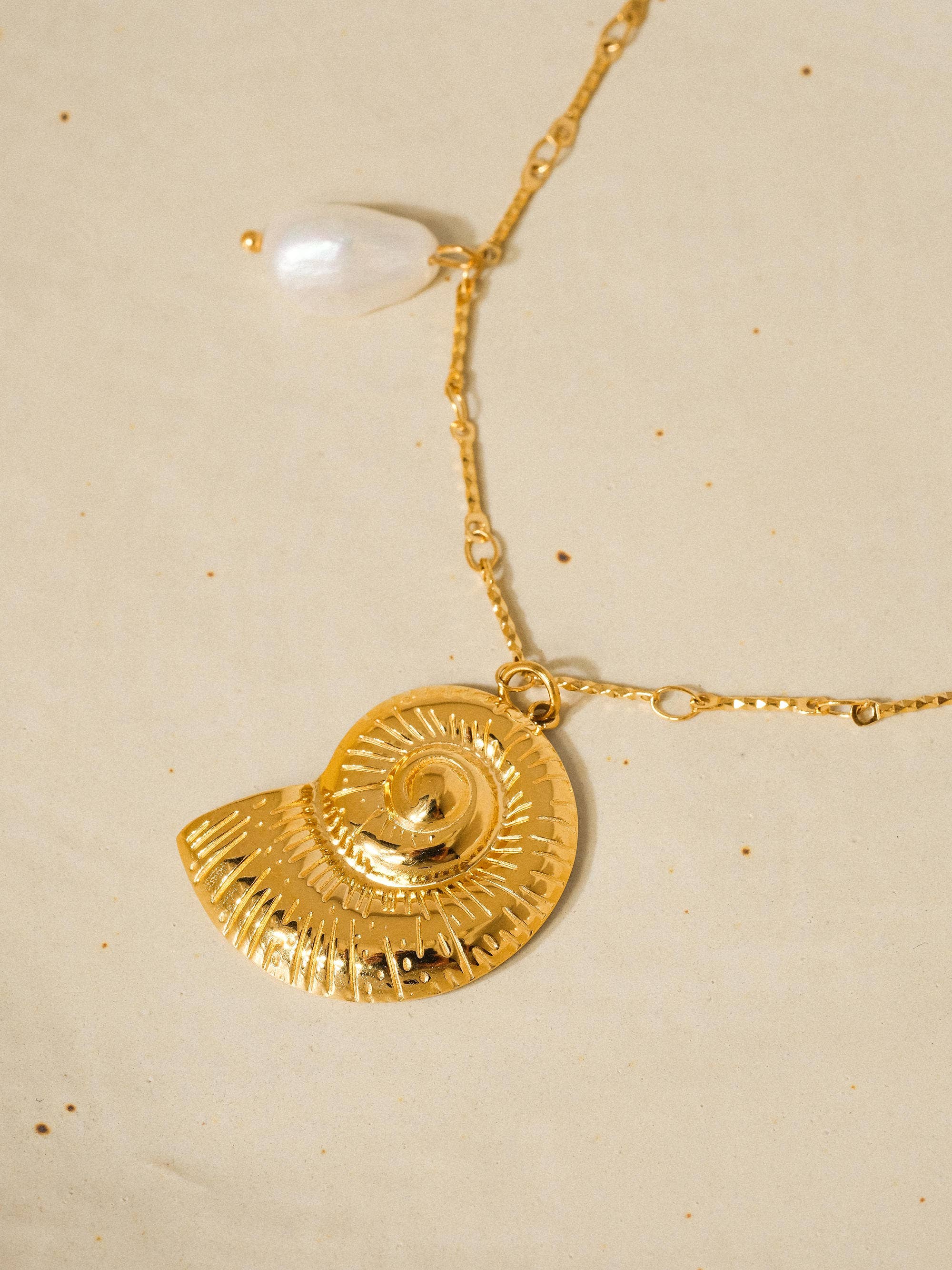 Non-Tarnish Shell Pearl Necklace