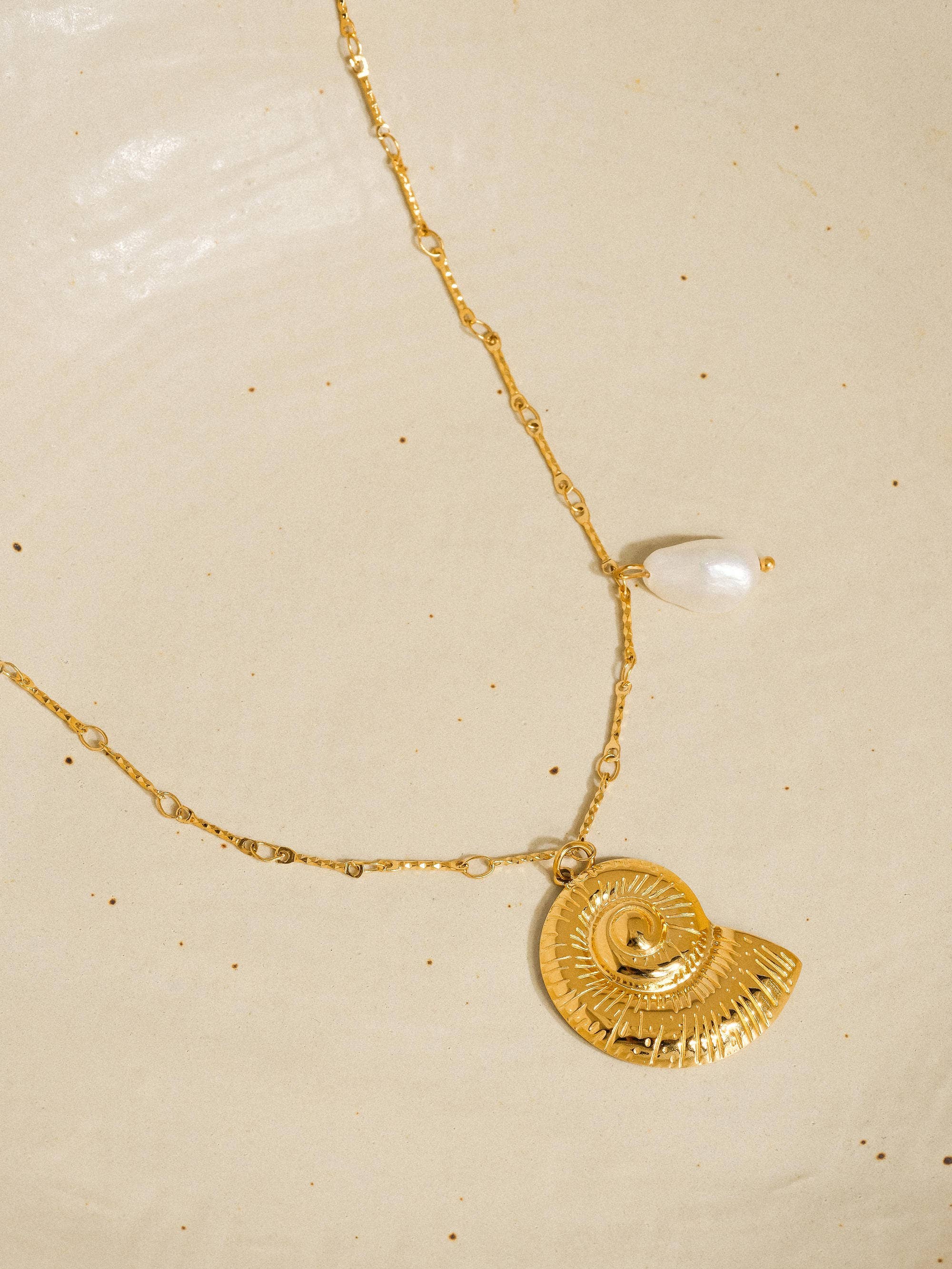 Non-Tarnish Shell Pearl Necklace