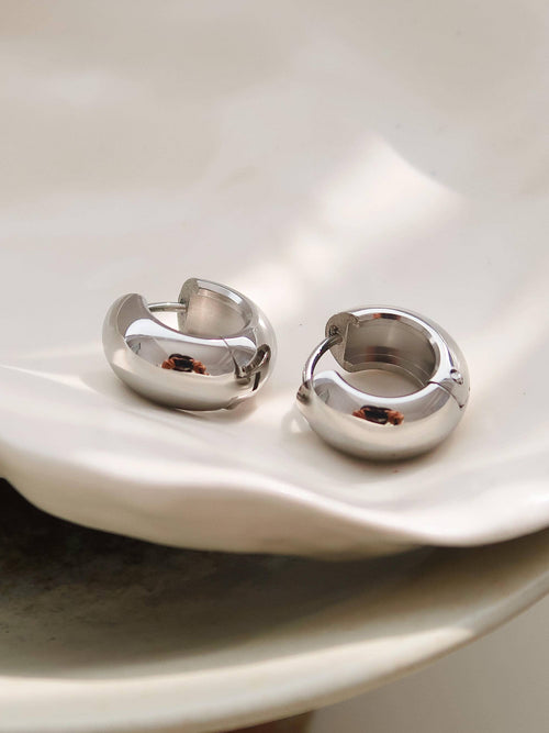 18K Non-Tarnish Classic Hoop Earring YG