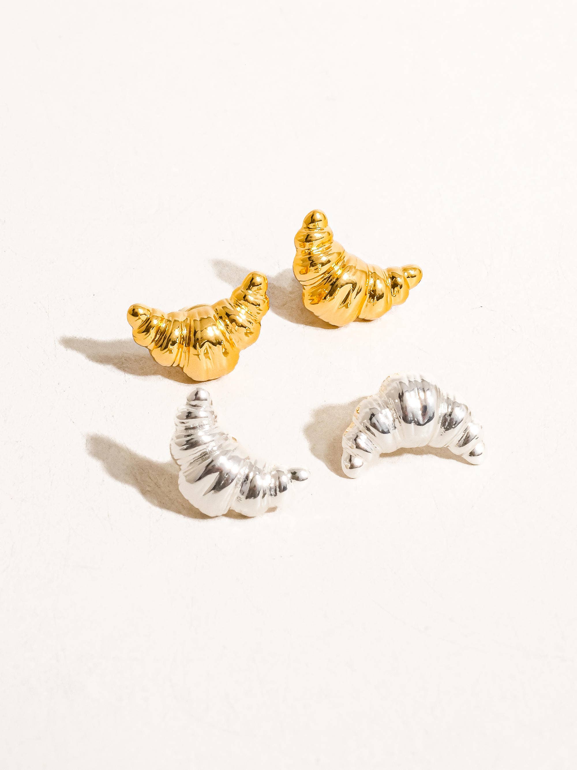 Gaëlle 18K Gold Petite Croissant Stud: Yellow Gold