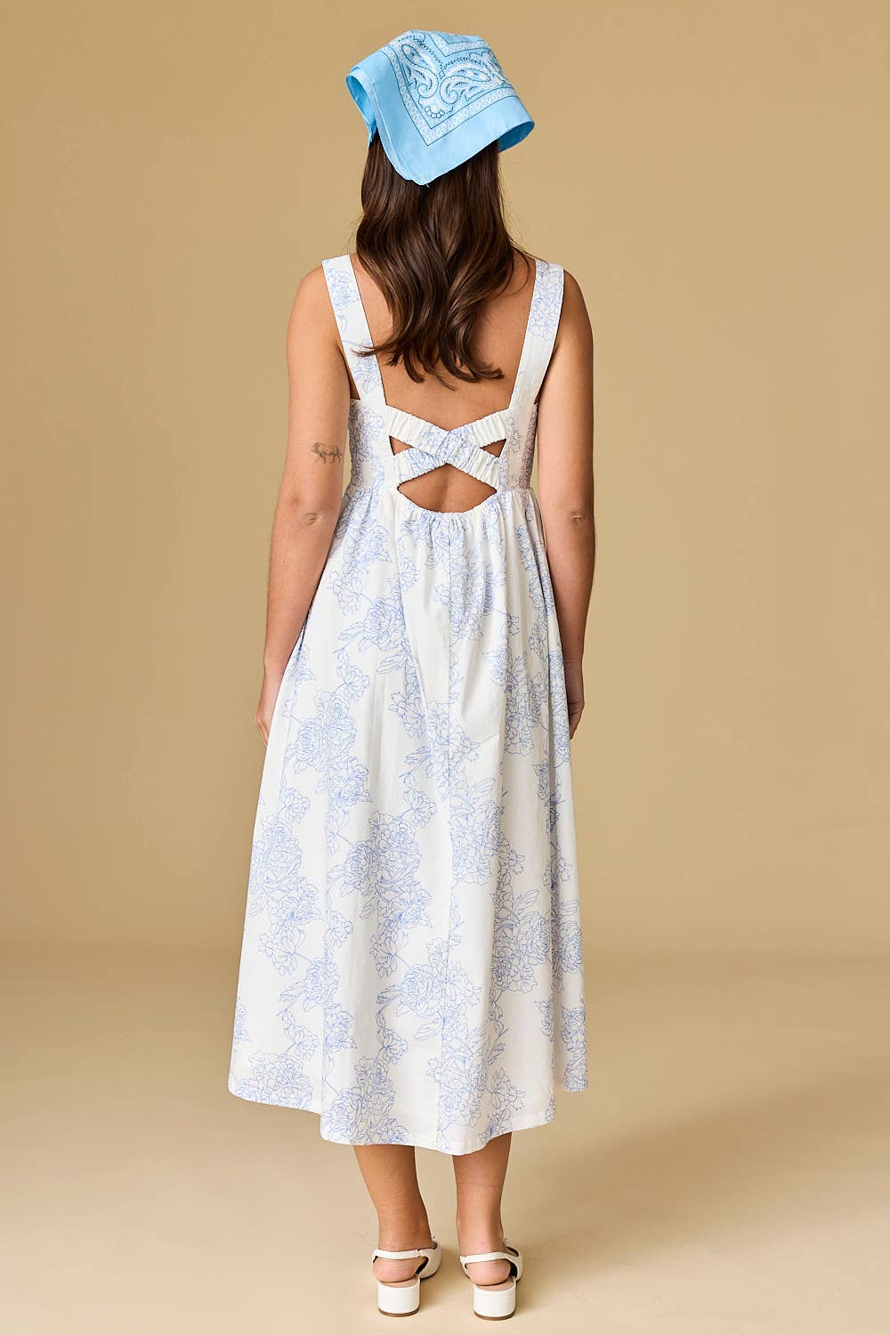Chloe Sleeveless Midi Dress: Blue