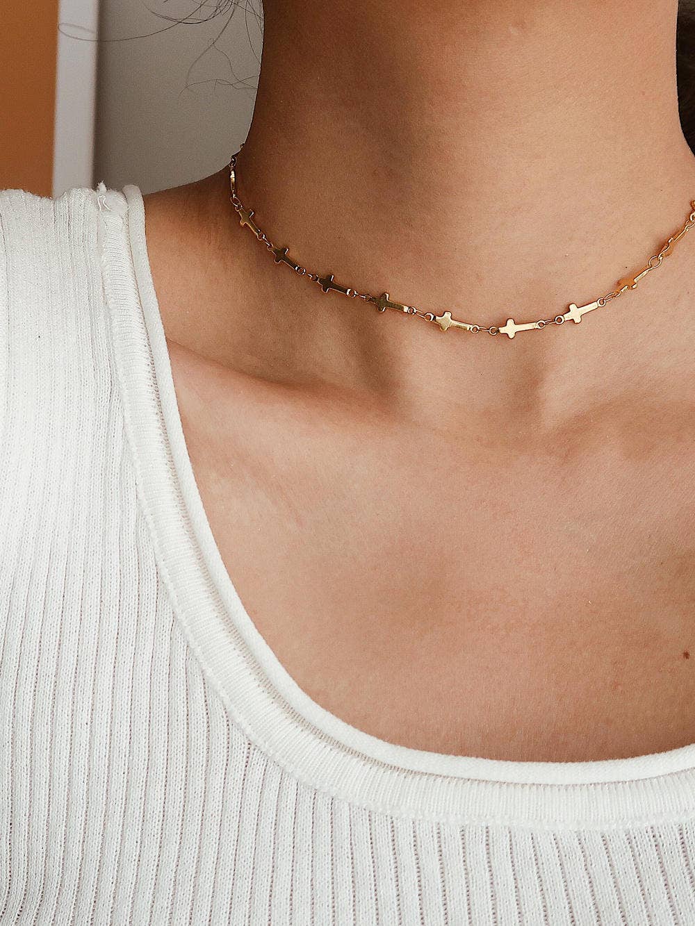 Dilara 18K Gold Non-Tarnish Cross Choker: Yellow Gold