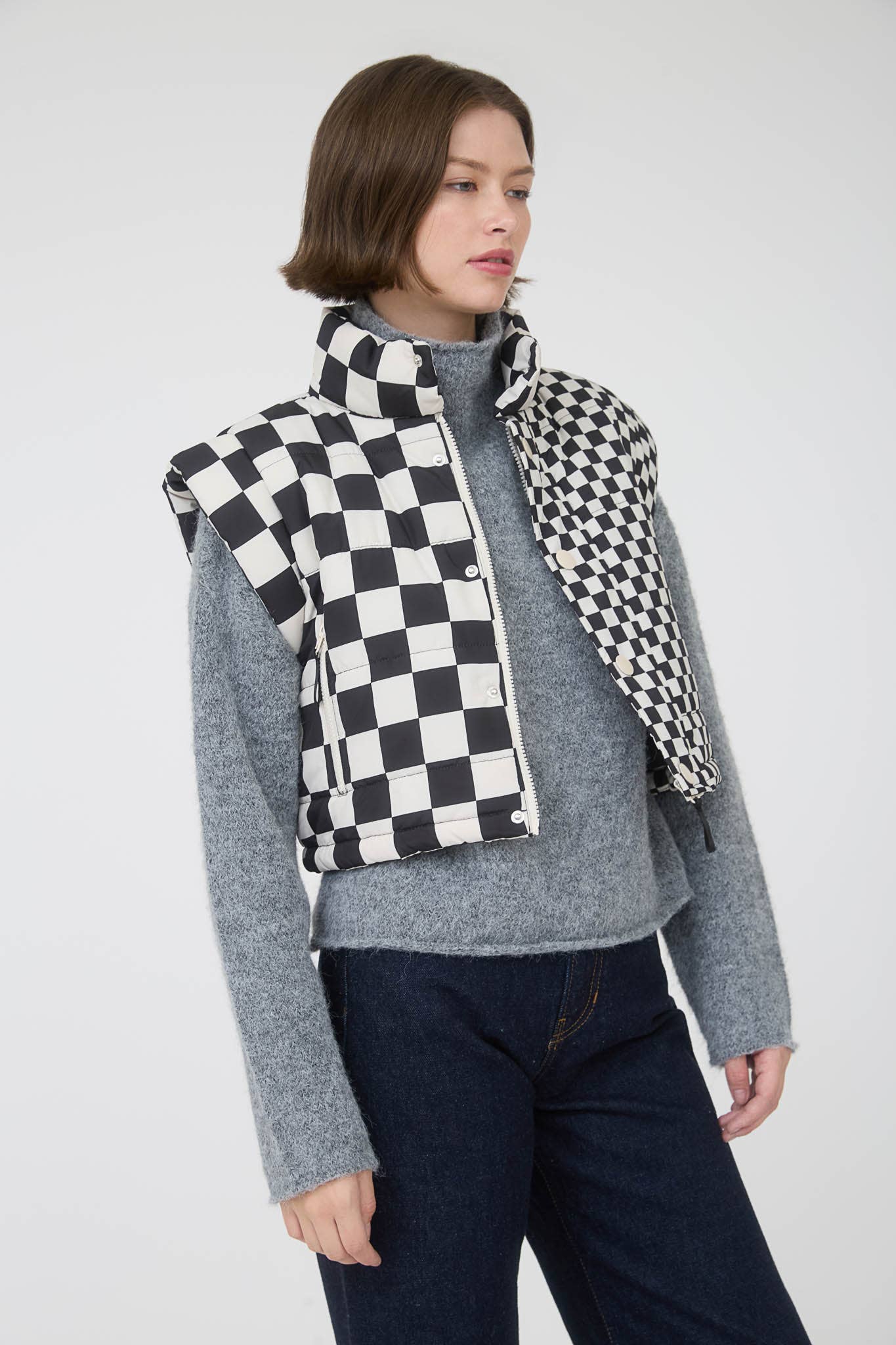 CHECKERED CROPPED PUFFER VEST: KHAKI
