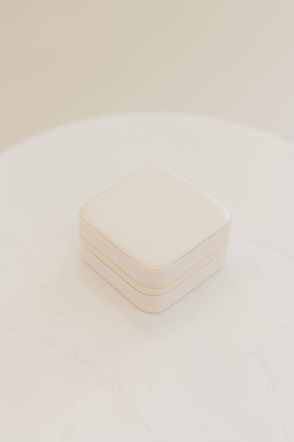 TRAVEL CASE BOX: Khaki