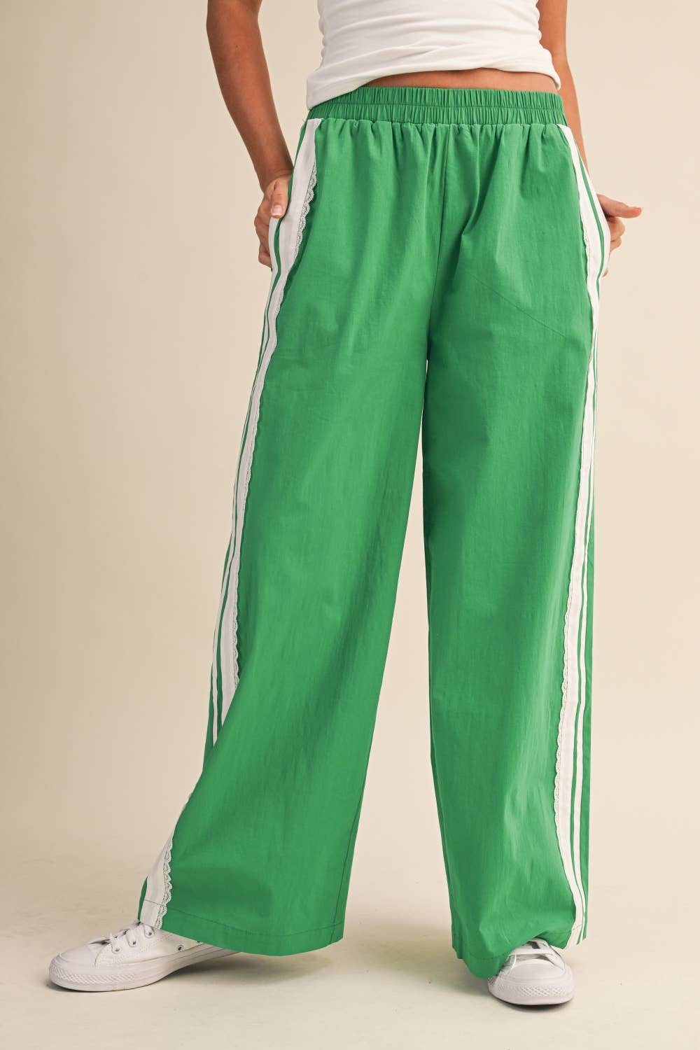 SIDE LACE KELLY GREEN PANTS
