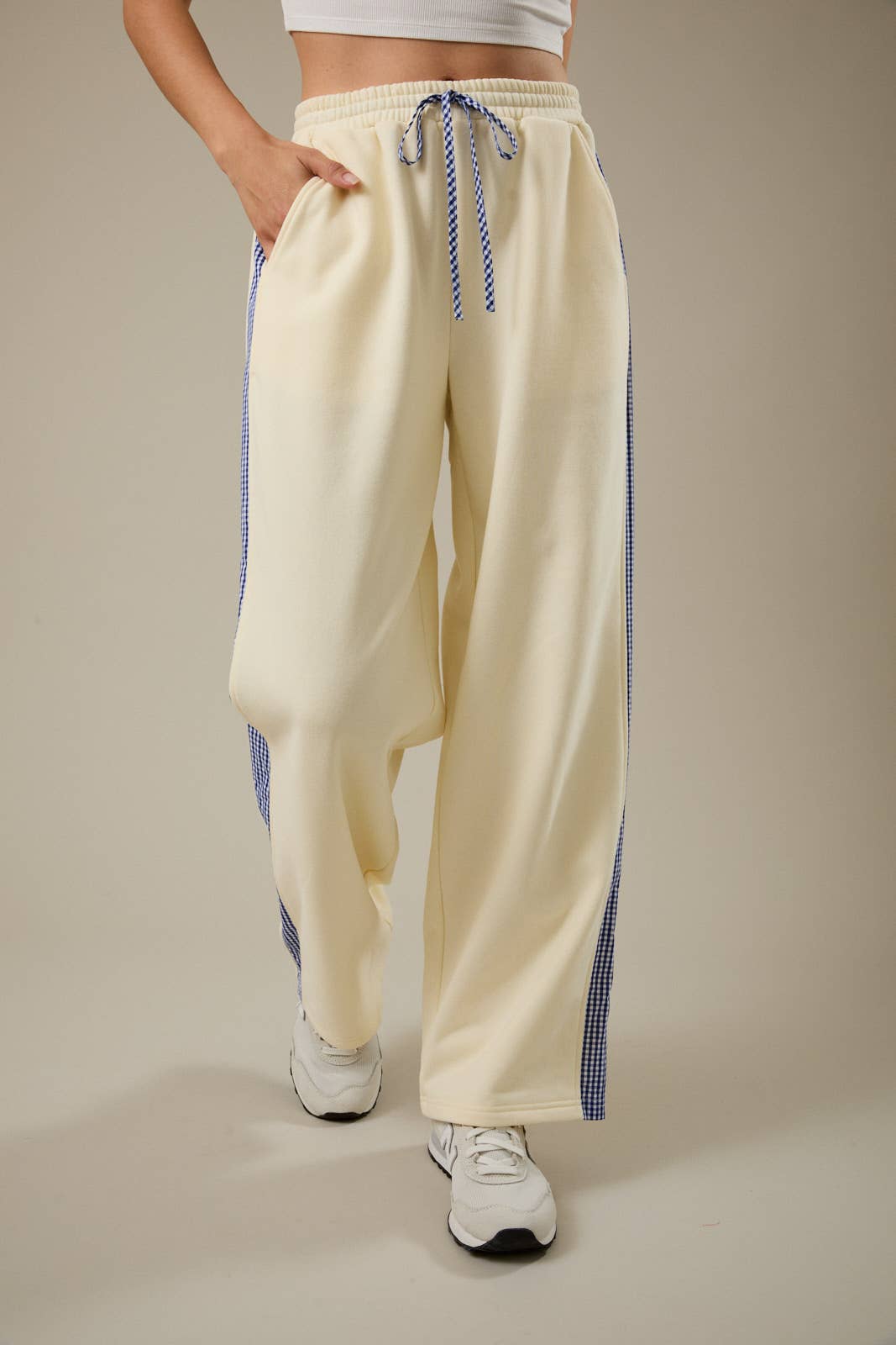 SIDE GINGHAM DETAIL SWEATPANTS