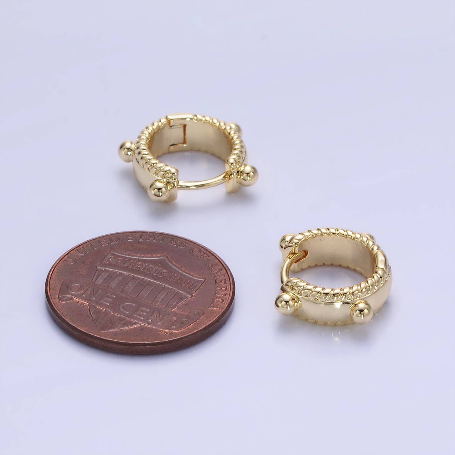 14K Gold Cartilage Earring